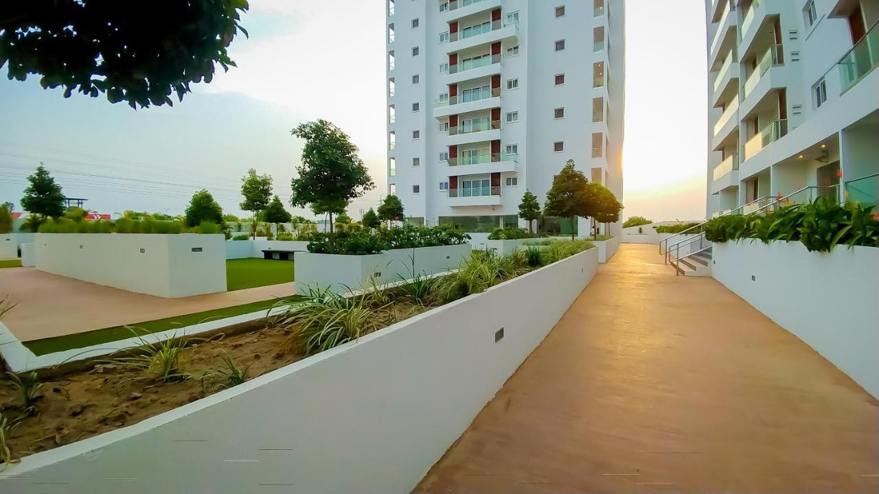 The Gallery Premier Suites Accra Bagian luar foto