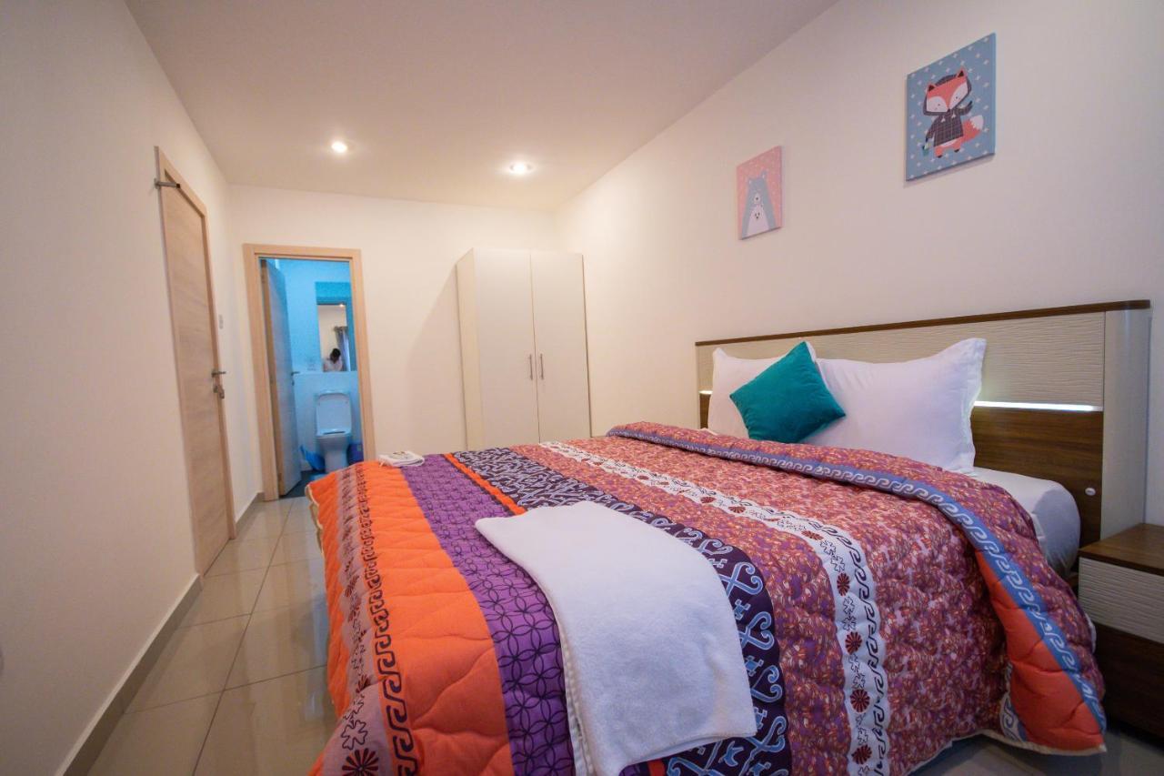 The Gallery Premier Suites Accra Bagian luar foto